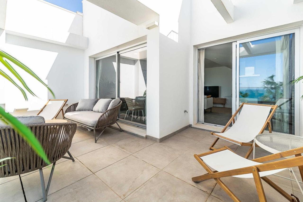 Apartamento 71-beachfront, Brand New Luxury Penthouse *